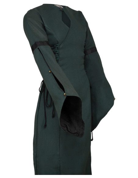 Mittelalterliches Kleid aus Baumwolle...