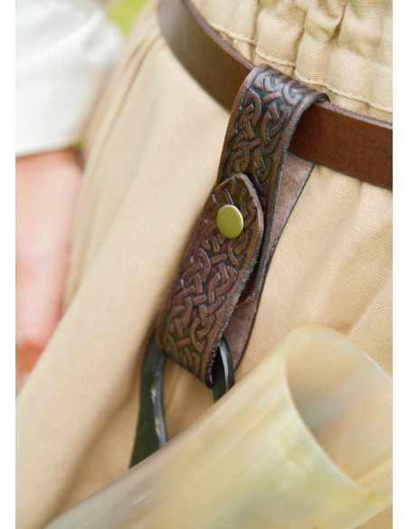 Tahalí medieval en cuero para jarras,...