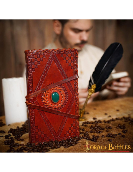 Diario medieval con tapa en piel y...