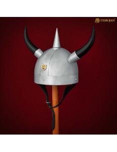 Noors helm met horens en leeuwenkap 2