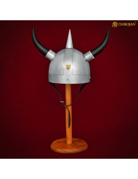 Wikingerhelm mit Hörnern und Löwenblech