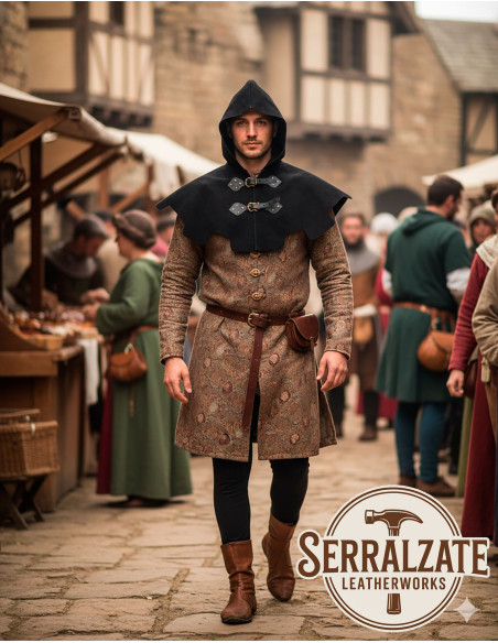 Medievaler Gugel und Schulterüberwurf...