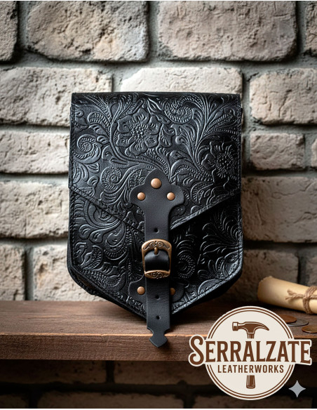 Bolso medieval para cinturón repujado...