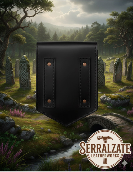 Bolso celta en cuero modelo Brigida,...