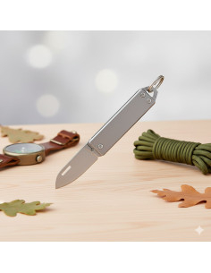Schlüsselanhänger-Messer Albainox mit 4,3 cm Klinge.