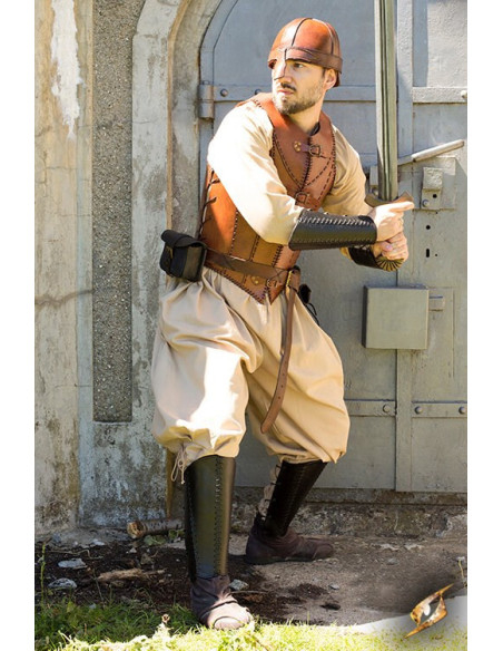 Zandkleurige wijde middeleeuwse...