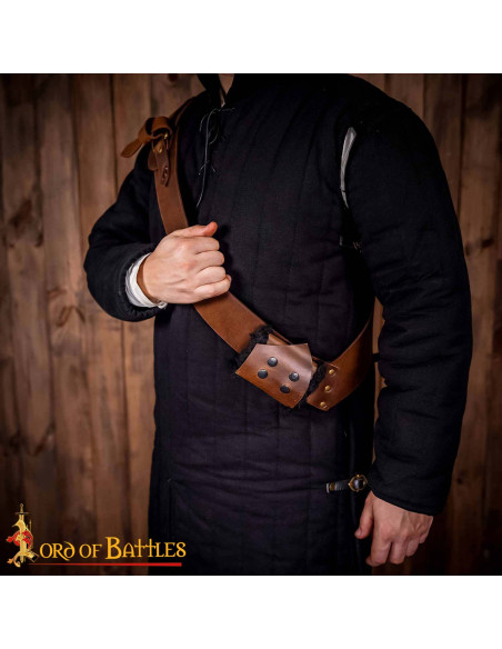 Cinturón con tahali medieval en cuero...