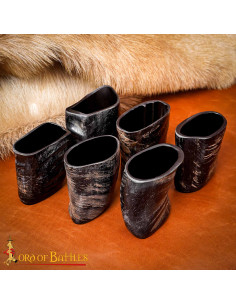 Set 6 vasos medievales en cuerno de bufalo pulido (68 ml.)