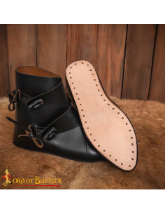 Botines vikingos modelo Jorvik en cuerno negro 2