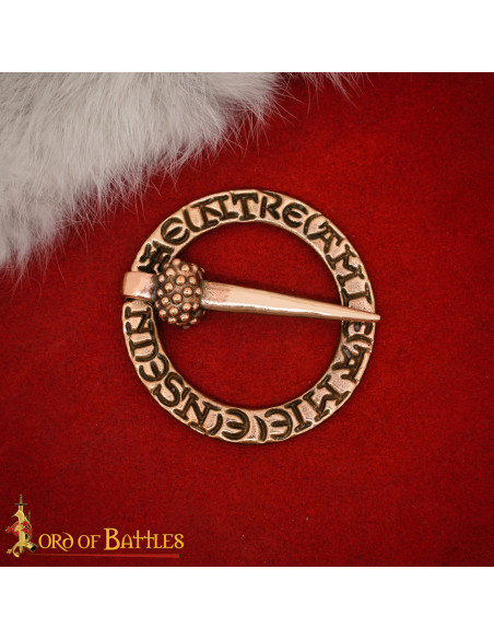 Broche medieval nòrdico forma de...
