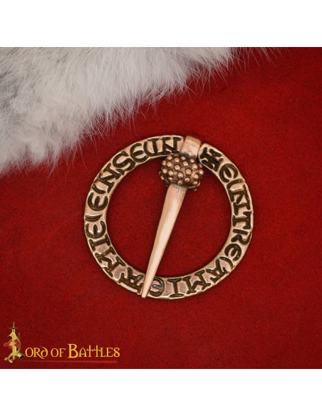 Broche medieval nòrdico forma de...