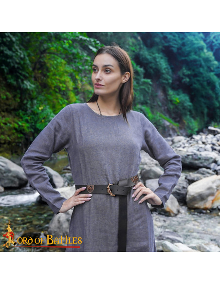 Set van 3 middeleeuwse insignes in...