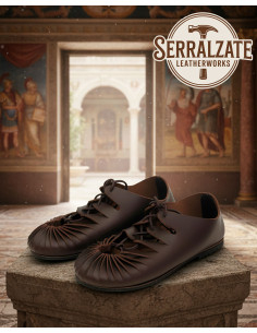 Sandalias cáligas romanas en marrón oscuro