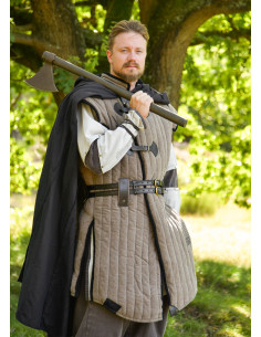 Medievalt gambeson i brunt- og sortfarvet, slidt finish,... 2