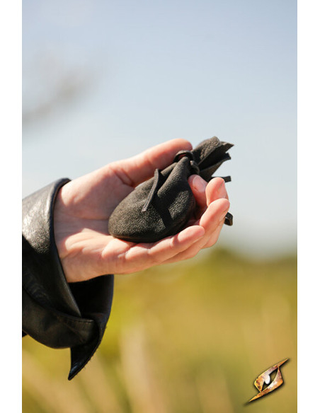 Piratenbuidel van leer, zwart van kleur