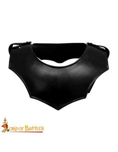 Eenvoudige middeleeuwse gorget, zwartgeblakerde afwerking