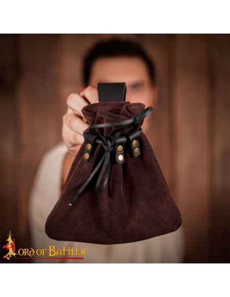 Mittelalterliche Gürteltasche mit... Mittelalterliche Gürteltasche mit...