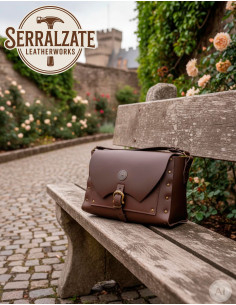 Bolso Explorador, tipo bandolera, en marrón