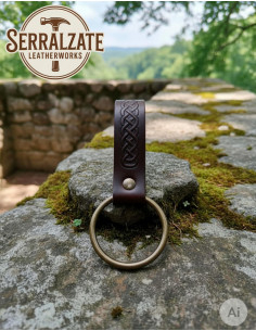 Celtische Knoten-Tahalí zum Aufhängen der Axt, braun