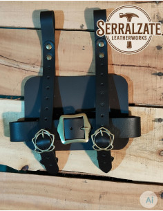 Mittelalterlicher Buchhalter in schwarzem Leder mit Porta...