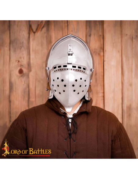 Bacinete medieval siglos XIV-XV con...