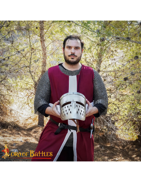 Yelmo Caballeros Cruzados, S....