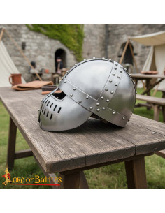 Casco Spangenhelm caballero normando, S. XII-XIII... 2