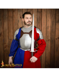 Coraza caballero medieval en acero y cuero