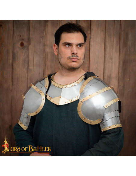 Medievale rustningsskuldre i stål med...