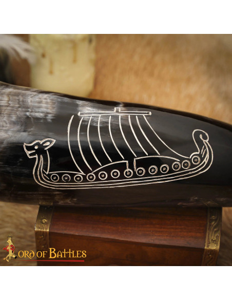 Vikingeskibs horn til at drikke...