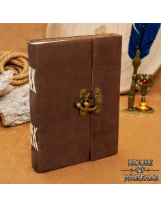 Diario medieval con tapa en cuero marrón hecho a mano