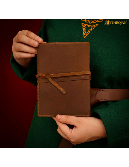 Medieval dagbog med læderomslag...