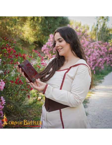 Medieval dagbog med læderdække, Flor...
