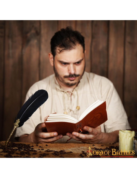 Medieval dagbog med læderdække,...