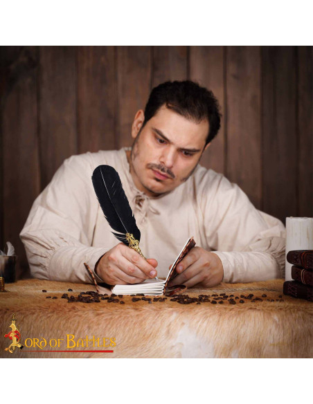 Medieval dagbog med læderdæksel og...