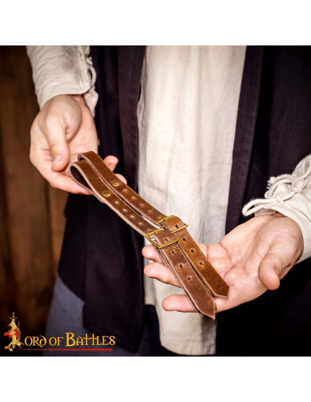 Harnas voor riem om zwaarden op te...