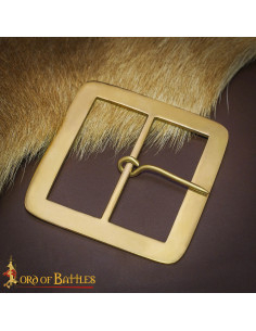 Hebilla medieval en latón para cinturón (7 cm.)