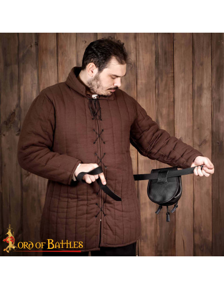 Bolso medieval en cuero con borlas...