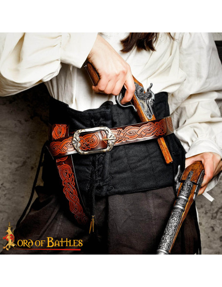 Vikingologische leren riem met reliëf...