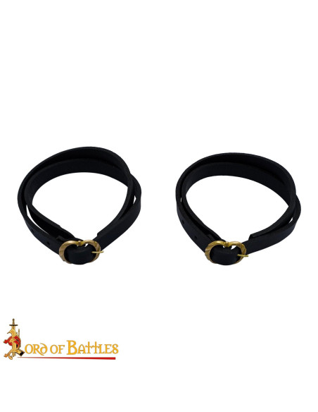 Jarreteras medievales en cuero negro...