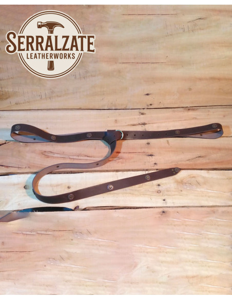 Lange middeleeuwse riem model...