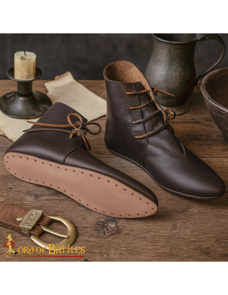 Mittelalterliche Stiefeletten aus...