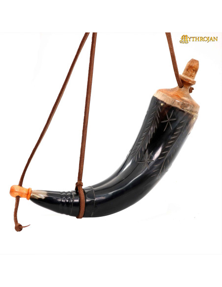 Polvorera medieval de cuerno negro...