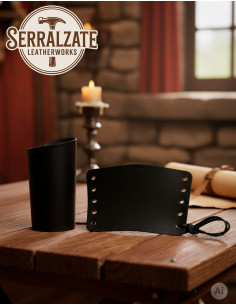 Mittelalterliche Armbänder aus schwarzem Leder,...