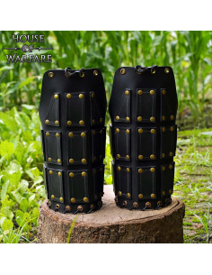 Hombreras medievales en cuero negro modelo Bohemond