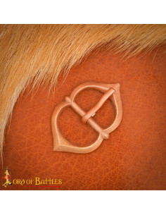 Hebilla medieval para cinturón en bronce pulido