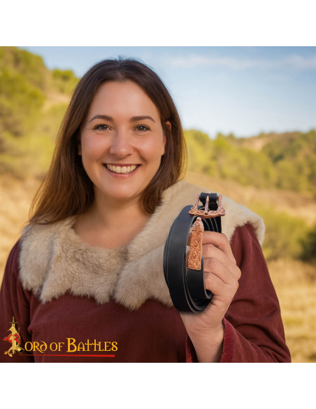 Vikingriem punt met knopen ontwerp,...