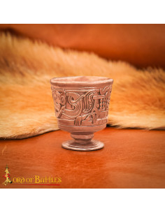 Copa pequeña medieval Siglo XII en bronce pulido