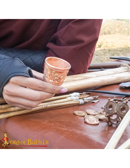 Copa pequeña medieval Siglo XII en...