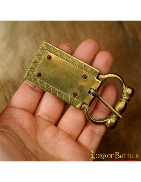Hebilla y terminación medieval para...